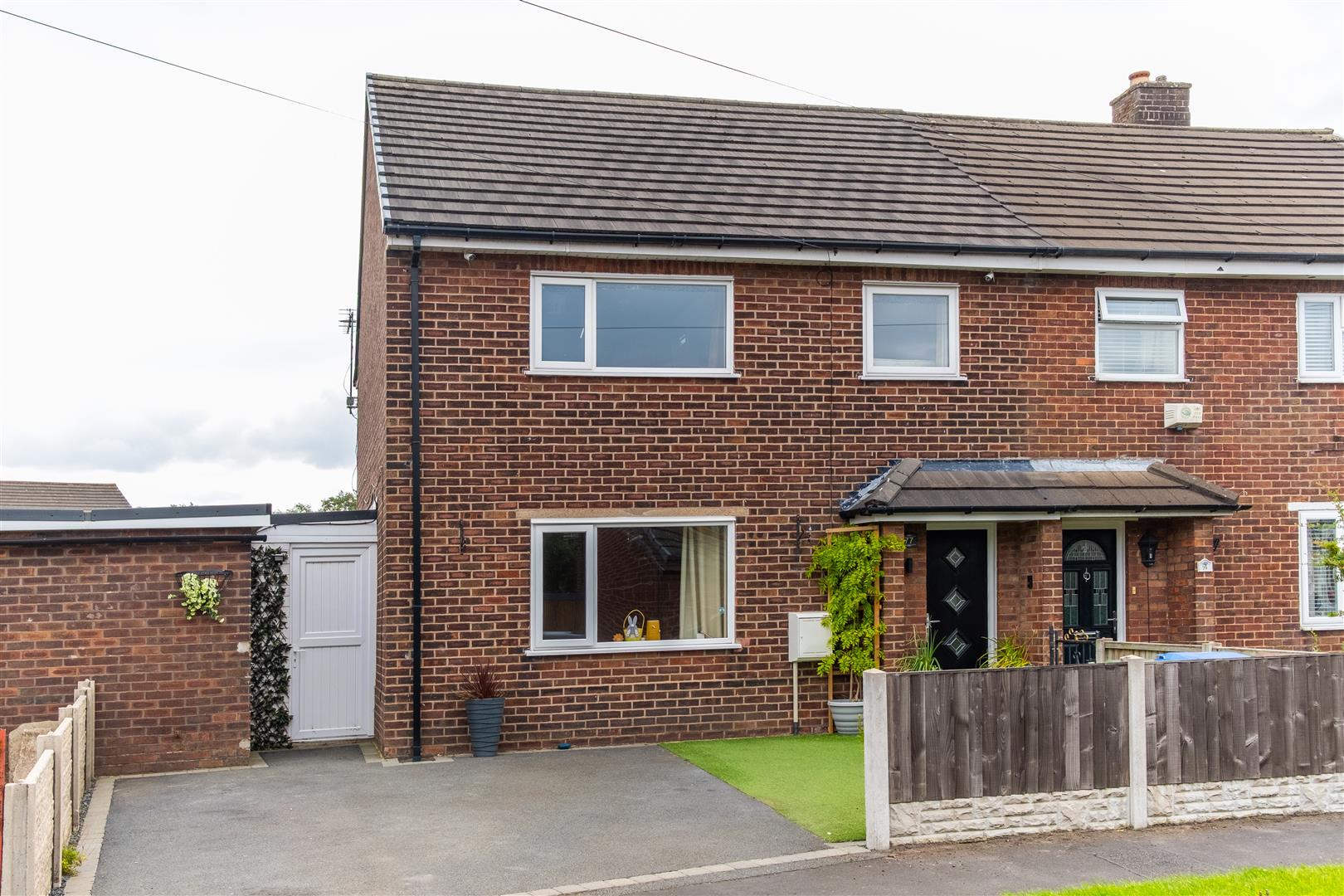 4 bed property in Mavis Drive, Chorley